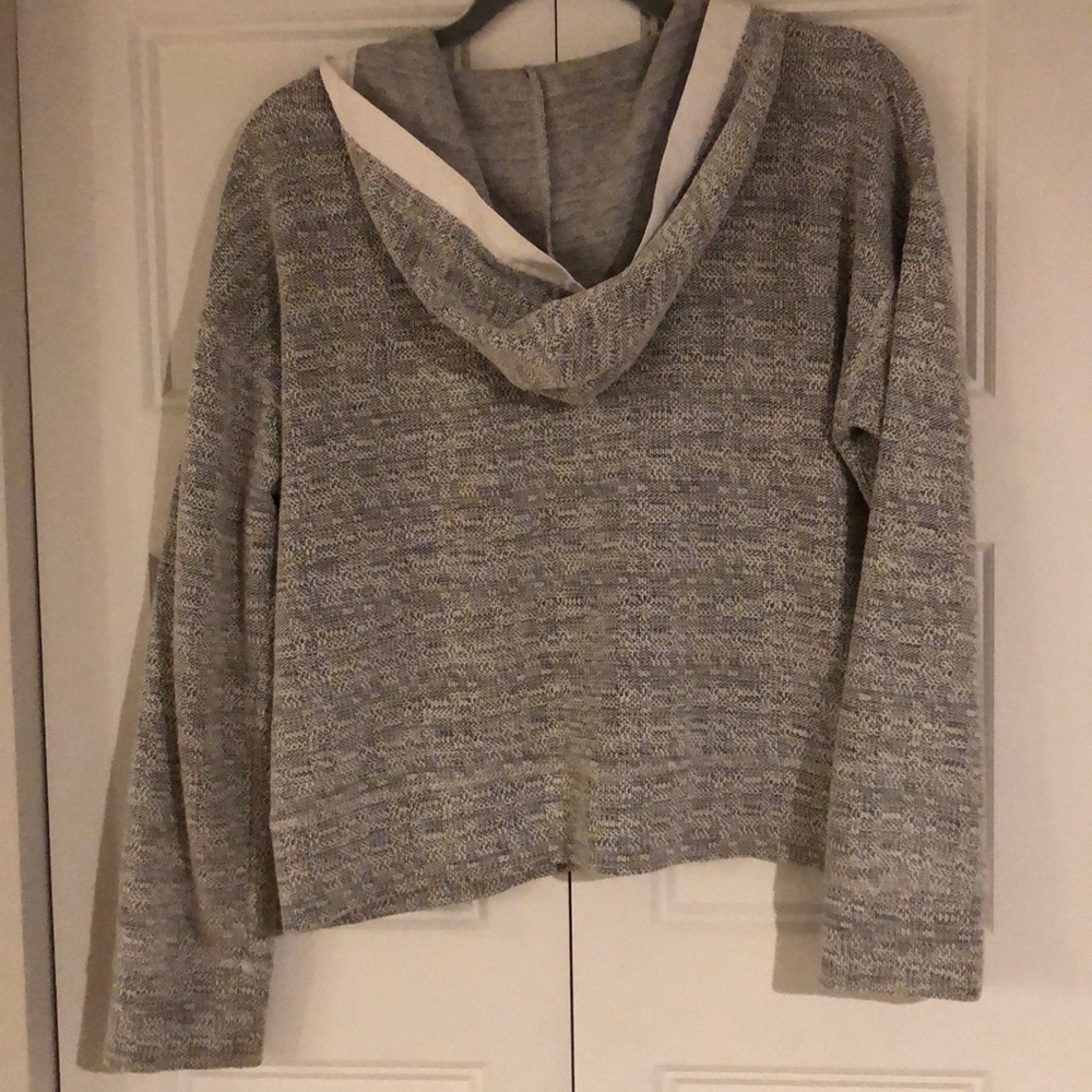 Cropped sweater - Picture 3 of 3